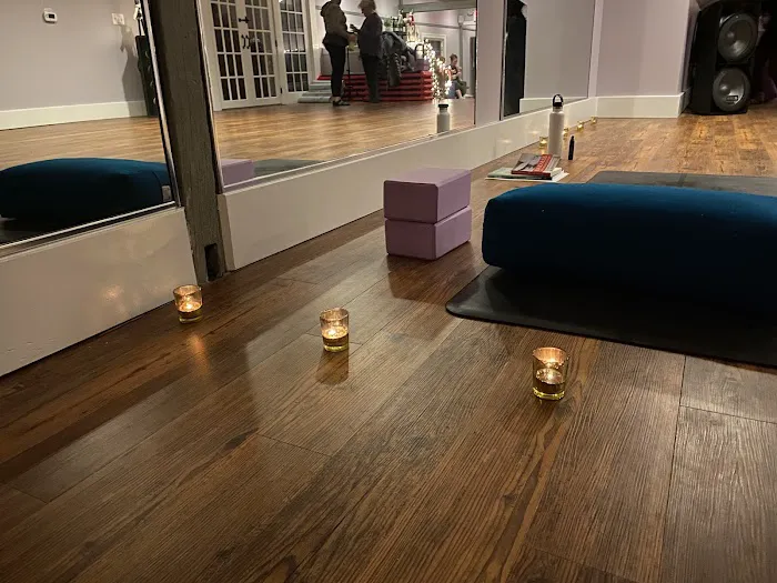 Kula Yoga and Fitness Picture 9