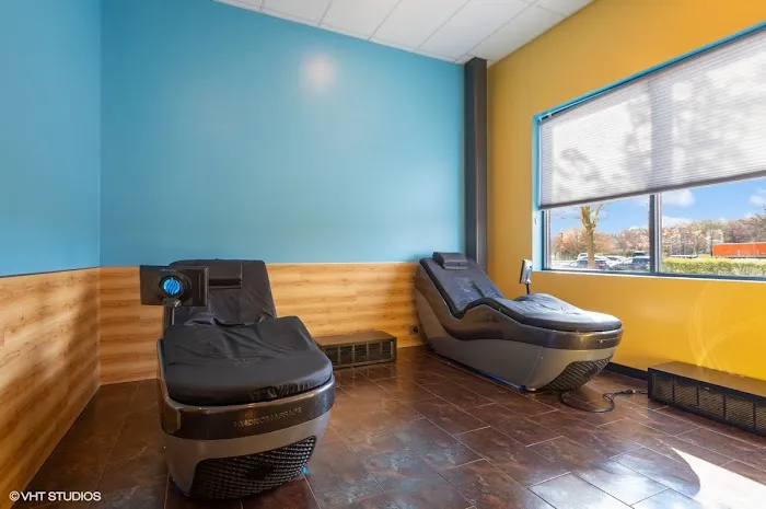 Crunch Fitness - East Windsor Picture 8