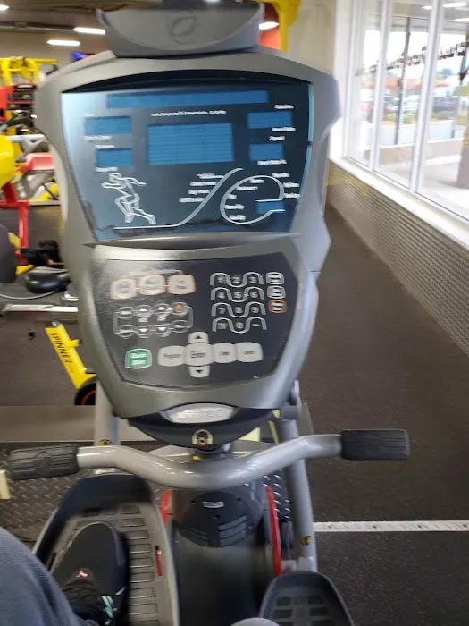 Retro Fitness Picture 2