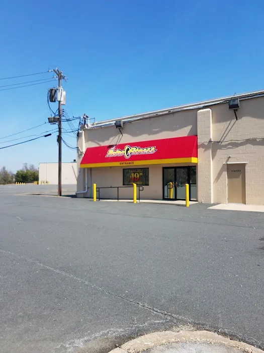 Retro Fitness Picture 9