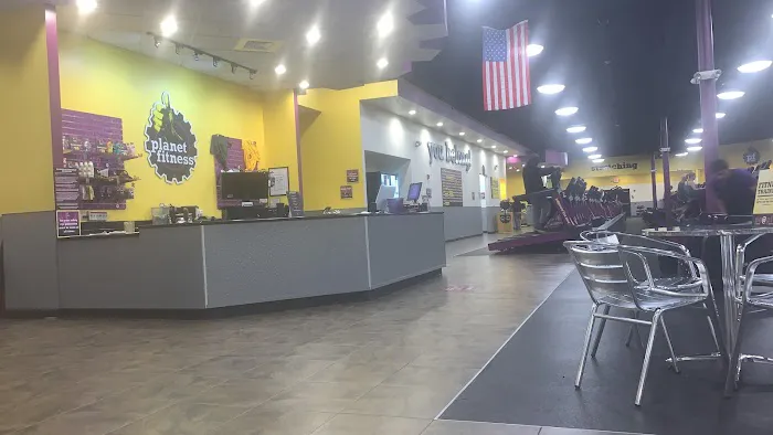 Planet Fitness Picture 1