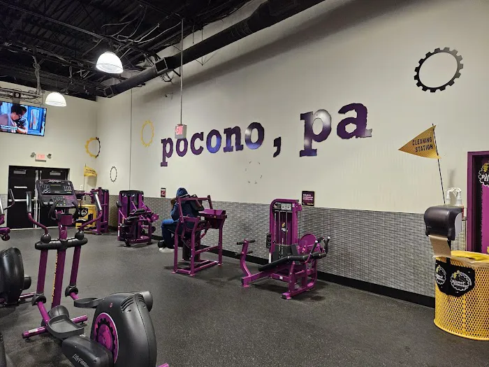 Planet Fitness Picture 6
