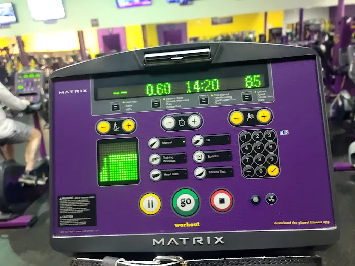 Planet Fitness Picture 9