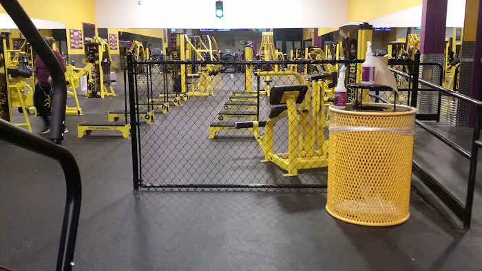 Planet Fitness Picture 8