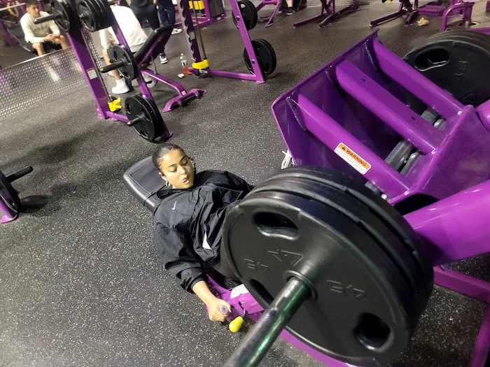 Planet Fitness Picture 6
