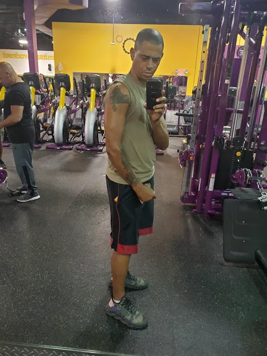 Planet Fitness Picture 2