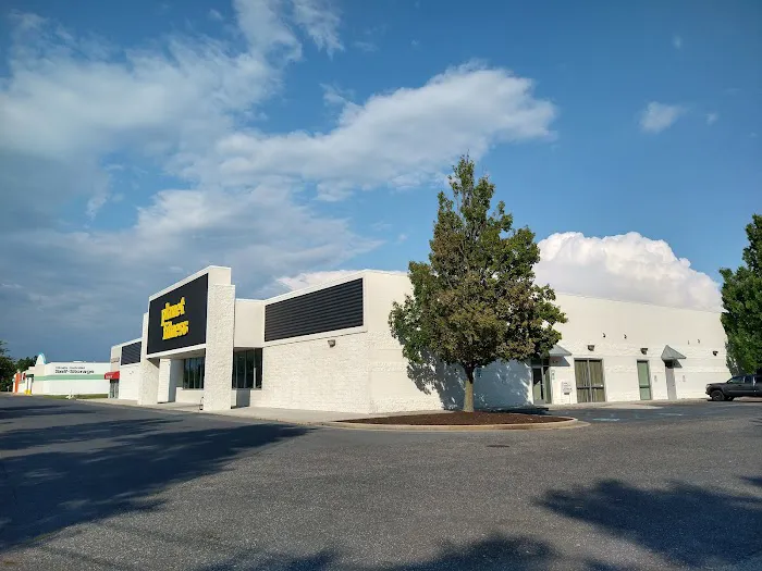 Planet Fitness Picture 6