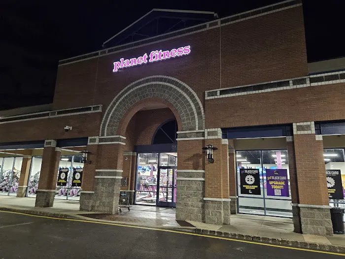 Planet Fitness Picture 8