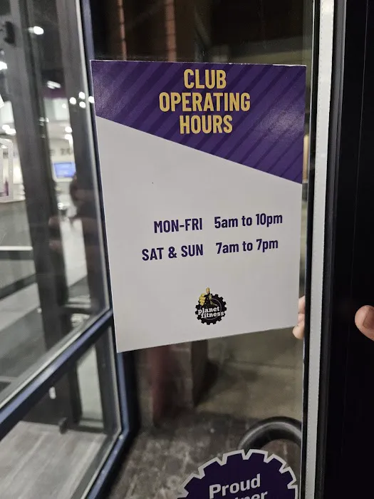 Planet Fitness Picture 9