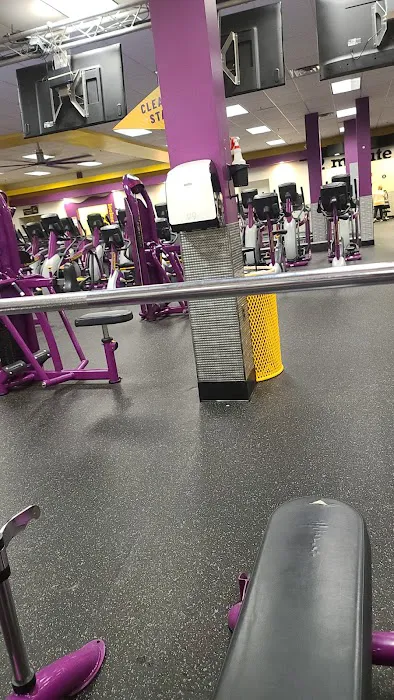 Planet Fitness Picture 4