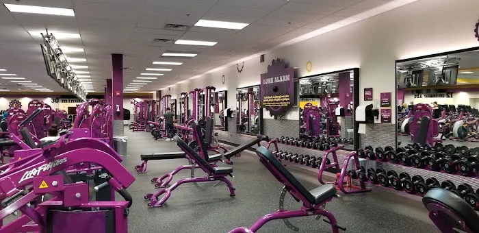 Planet Fitness Picture 8