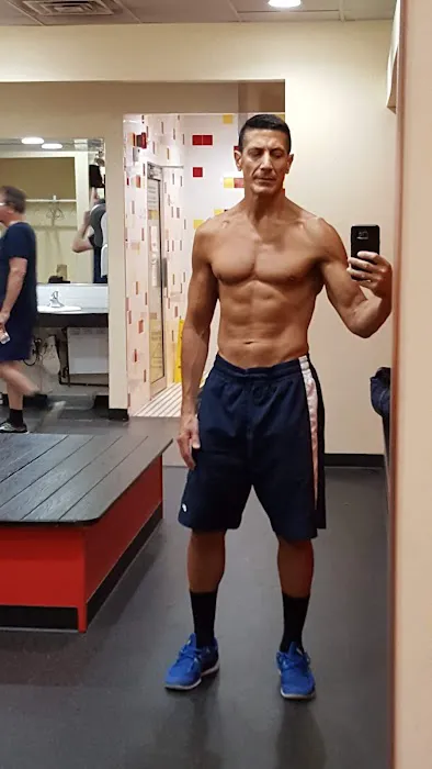 Retro Fitness Picture 2