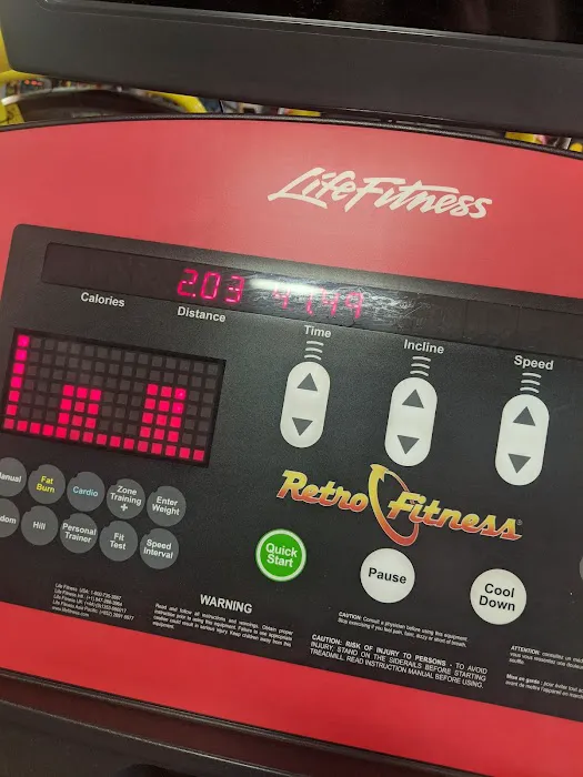 Retro Fitness Picture 2