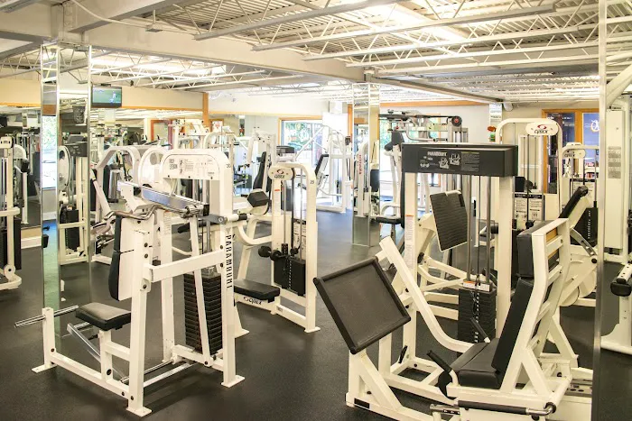 Riverside Health & Fitness Center Picture 4