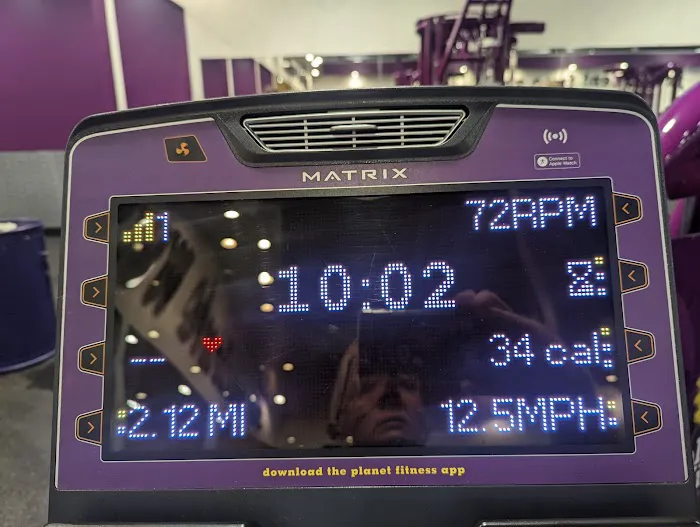 Planet Fitness Picture 7