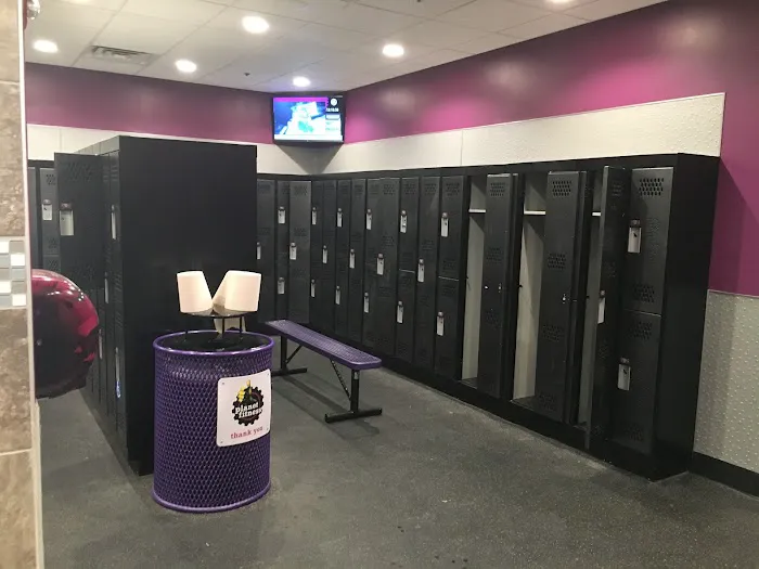 Planet Fitness Picture 6