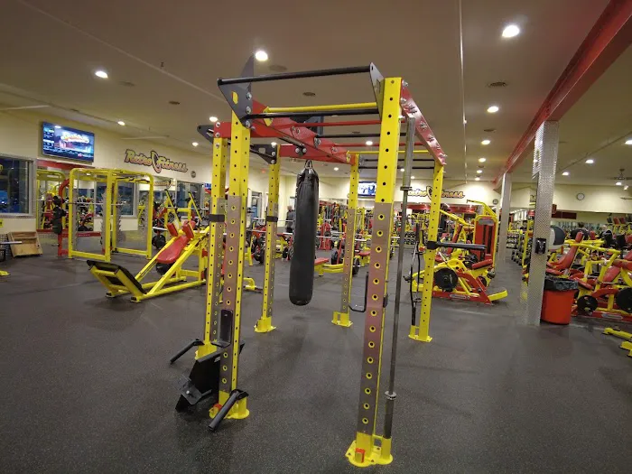 Retro Fitness Picture 6