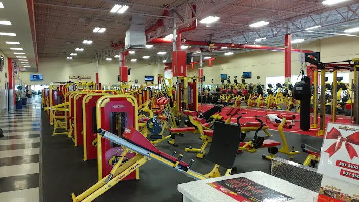 Retro Fitness Picture 10