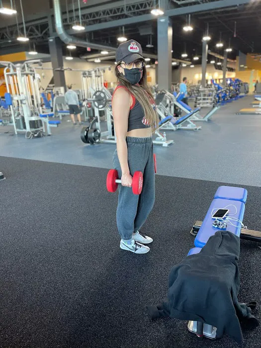 Crunch Fitness - East Brunswick Picture 10
