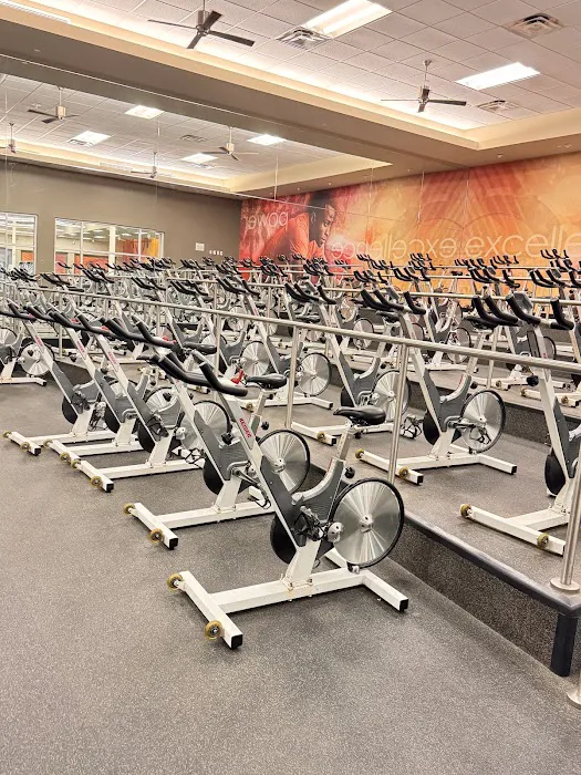 LA Fitness Picture 4