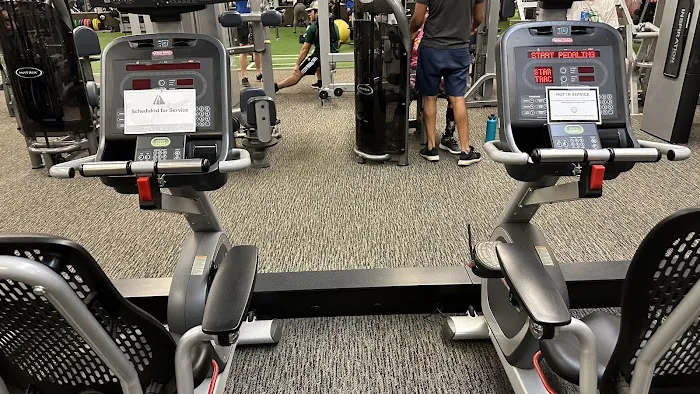 LA Fitness Picture 10