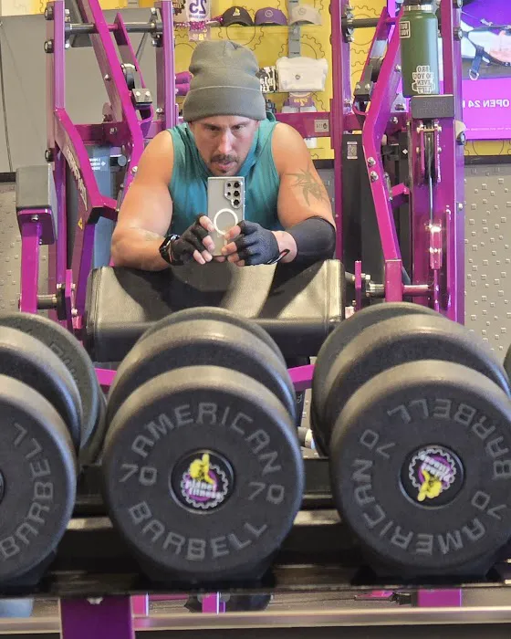 Planet Fitness Picture 1