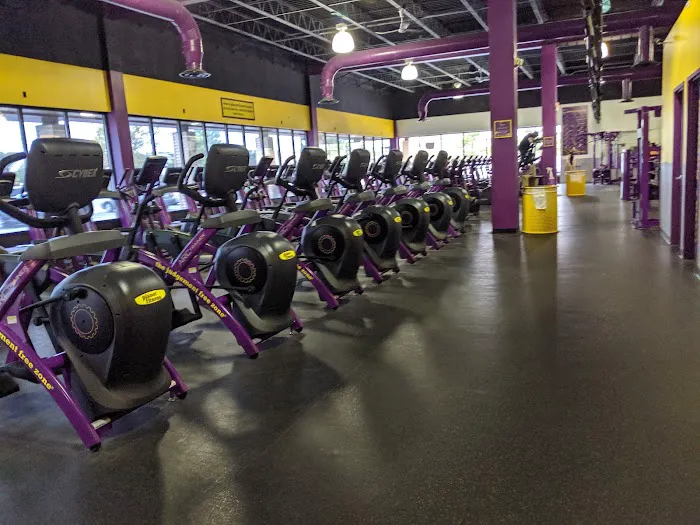 Planet Fitness Picture 6