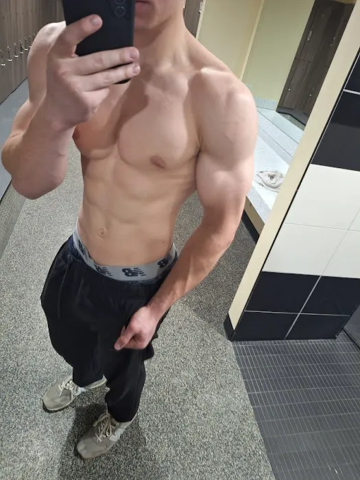 Achieve 24 Fitness Picture 2