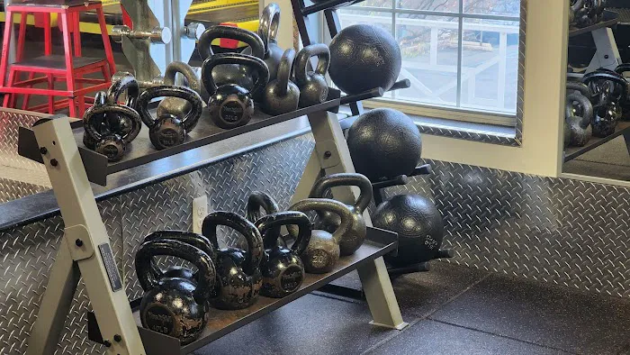 Retro Fitness Picture 2
