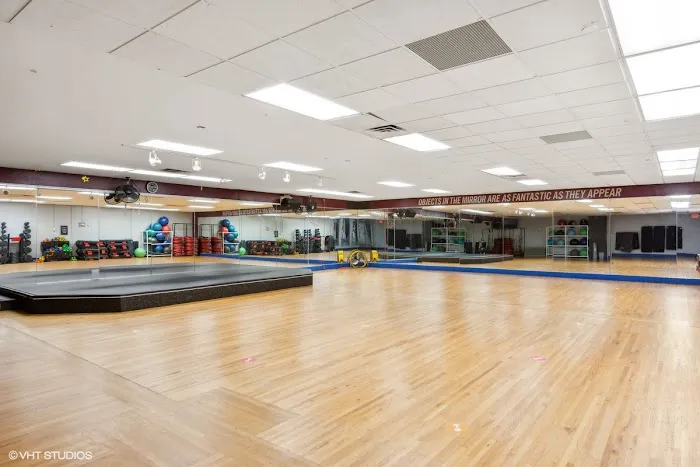 Crunch Fitness - Green Brook Picture 3