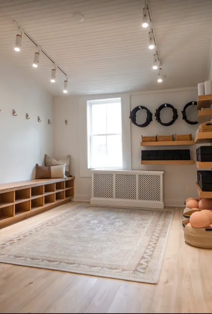 Here and Now - a hot yoga and wellness studio Picture 9