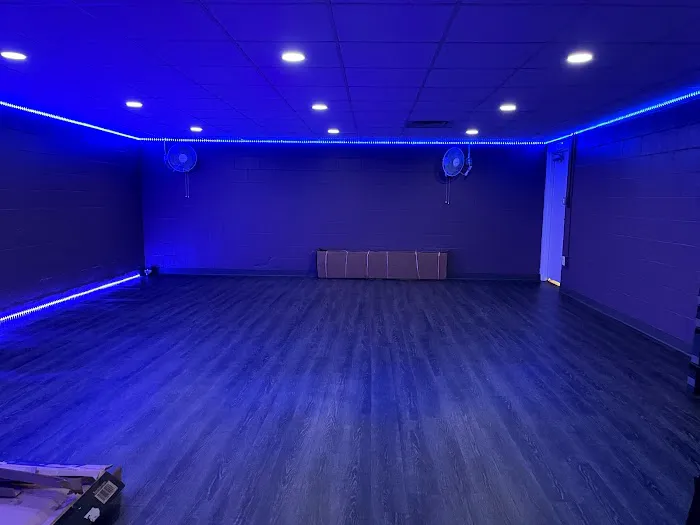 E’s HEALTH WELLNESS & FITNESS STUDIO Picture 4