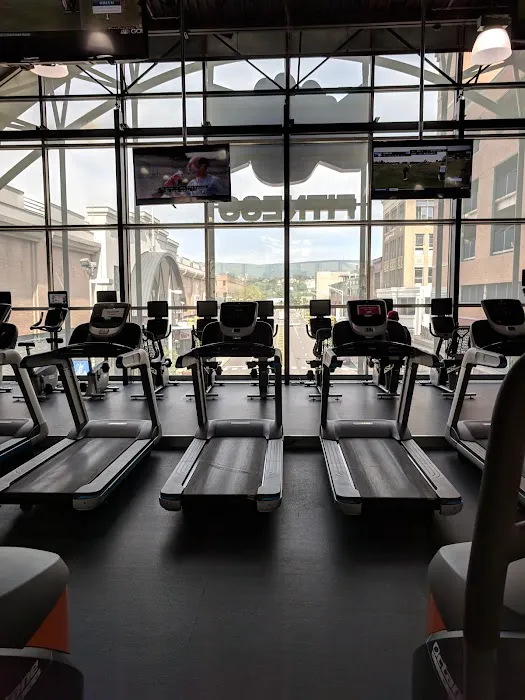 Crunch Fitness - Scranton Picture 6