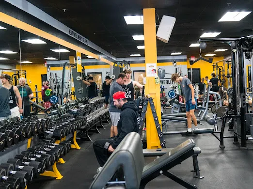 Topshelf Fitness Center & Supplement Store Picture 6