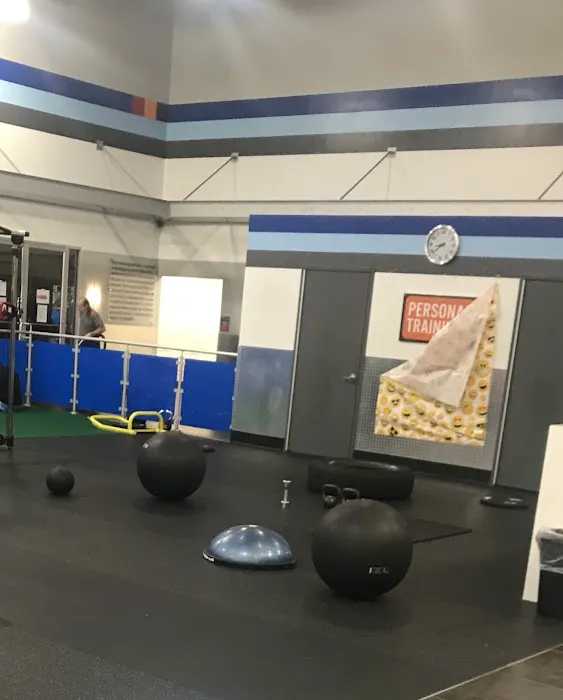Crunch Fitness - North Brunswick Picture 8