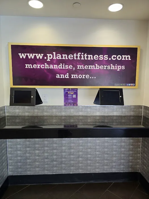 Planet Fitness Picture 7