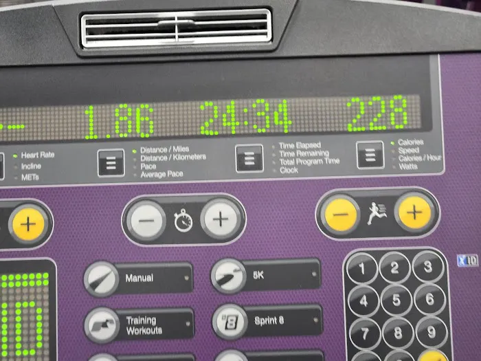 Planet Fitness Picture 6