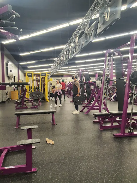 Planet Fitness Picture 5