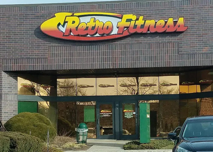 Retro Fitness Picture 9
