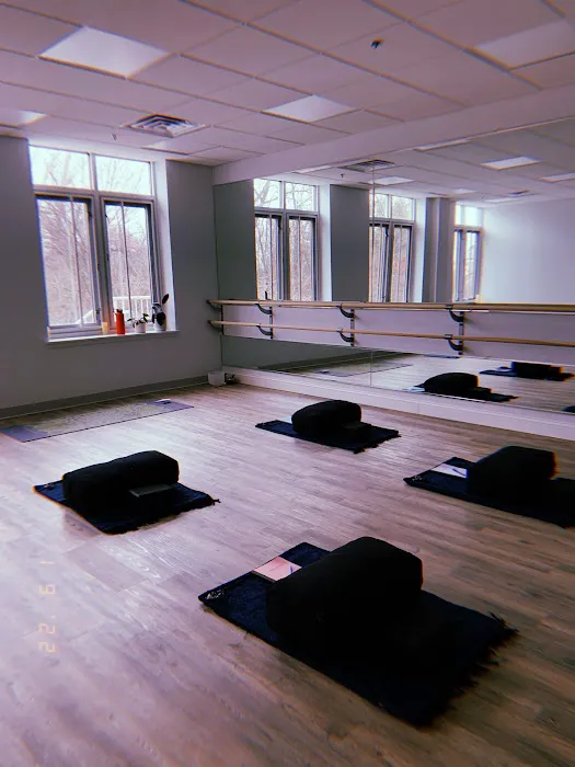 Free Living Yoga Picture 7