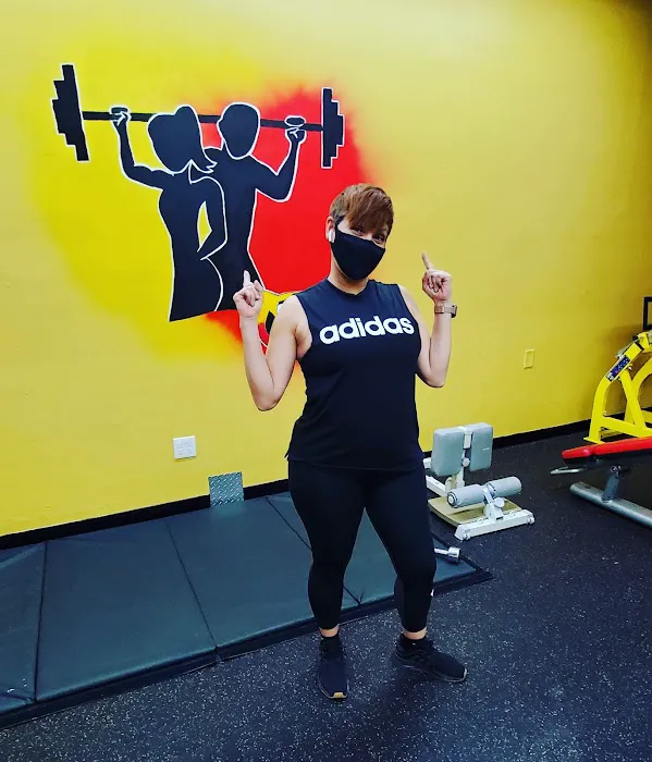 Retro Fitness Picture 2
