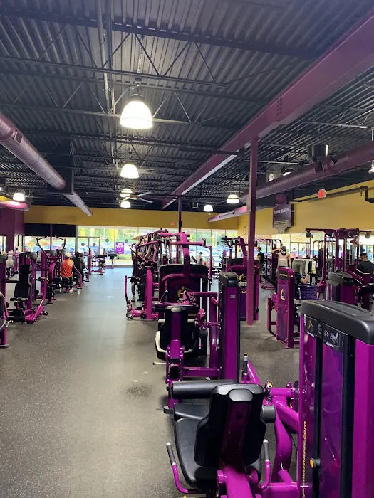 Planet Fitness Picture 5