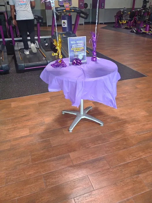 Planet Fitness Picture 7