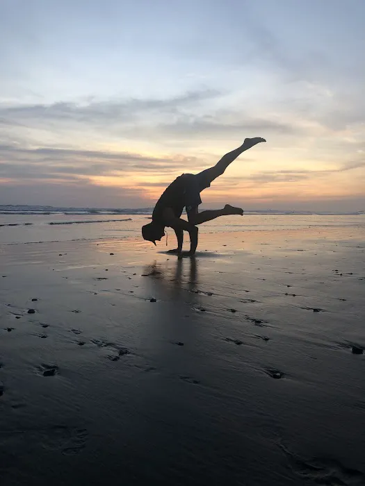 Twisted Sister Yoga Picture 1