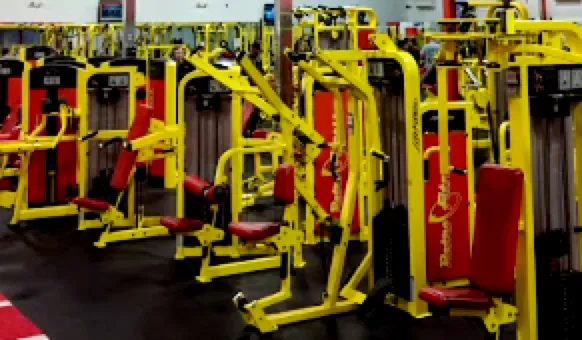 Retro Fitness Picture 6