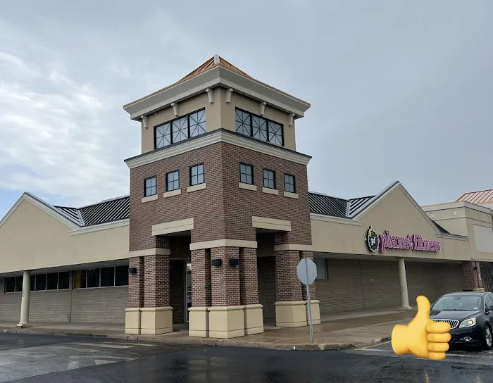 Planet Fitness Picture 6