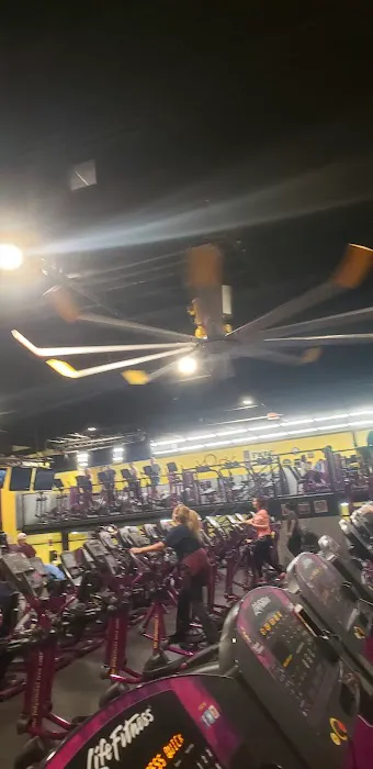Planet Fitness Picture 1