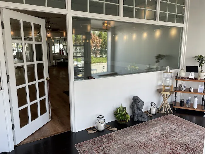 TB Yoga House Picture 3