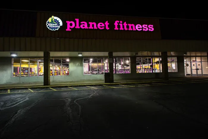 Planet Fitness Picture 4