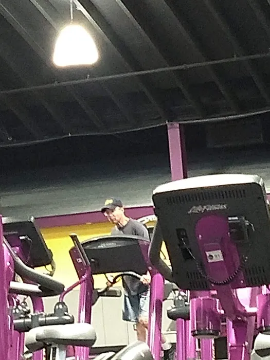 Planet Fitness Picture 10